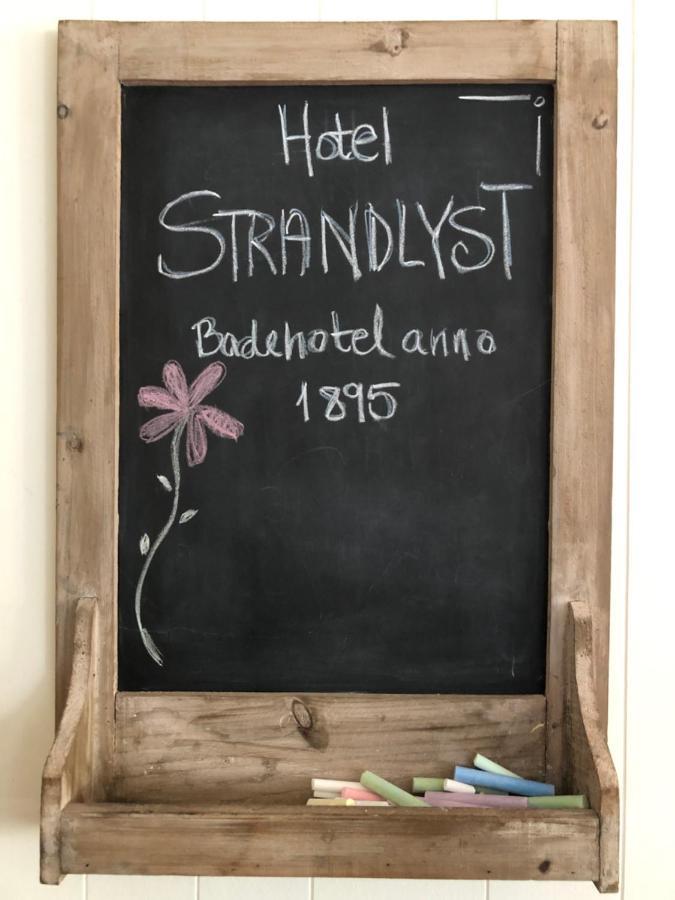Hotel Strandlyst Badehotel ヒアツハルス エクステリア 写真