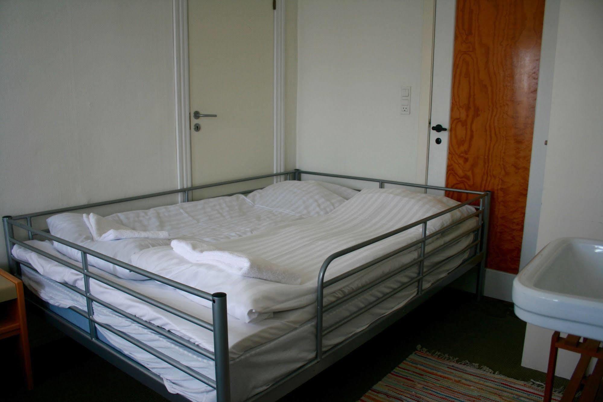 Hotel Strandlyst Badehotel ヒアツハルス エクステリア 写真